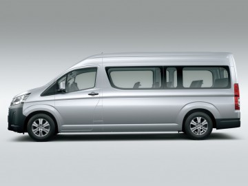 Nowa Toyota Hiace &ndash; 17-osobowym vanem
